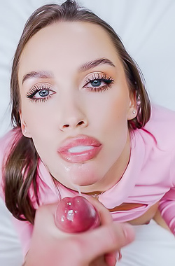 Luxury Girl Giving Amazing Blowjob